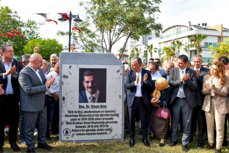 Antalya Muratpaşa’da Doç. Dr. Sinan Ateş Parkı açıldı