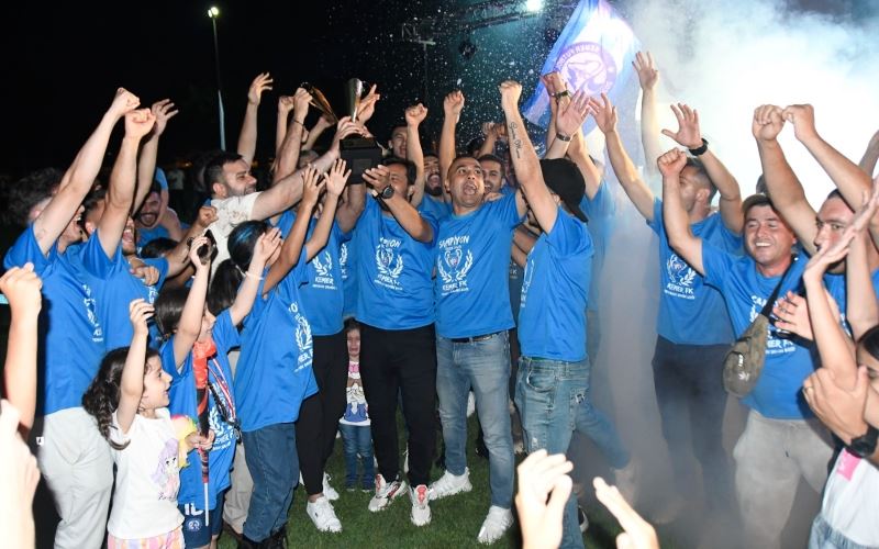 Kemer 2020 Futbol Kulübü şampiyonluğunu kutladı