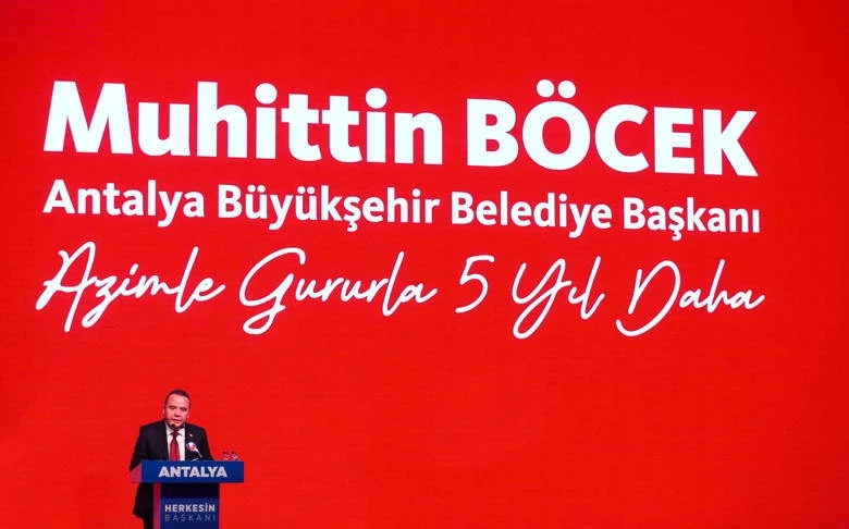 CHP Genel Başkanı Özgür Özel: ““Muhittin Böcek ikinci beş yılı hak ediyor. Antalya da Muhittin Böcek’i hak ediyor”