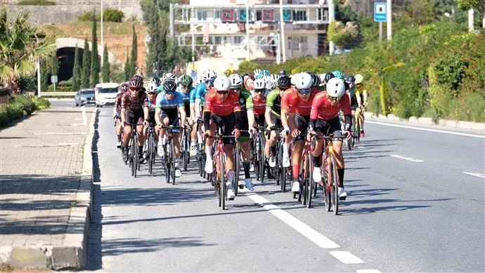 TOUR OF ALANYA UCI 1. 2 ULUSLARARASI BİSİKLET TURU YAPILDI