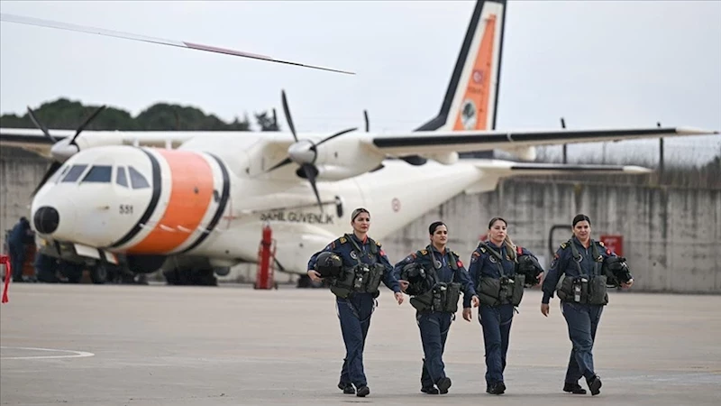 Sahil Güvenlik Hava Komutanlığının Kadın Pilotları Afetlerde ve Acil Durumlarda Görev Başında