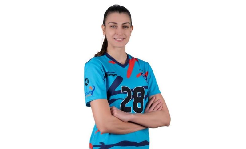 MAVİ KELEBEKLERDEN İKİ TRANSFER BİRDEN
