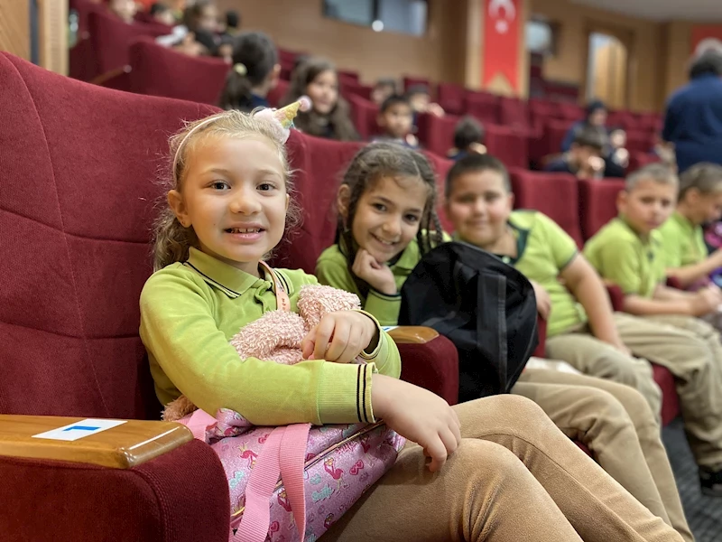 SGM’de heyecan, kahkaha ve tebessüm: Aslan ile Fare