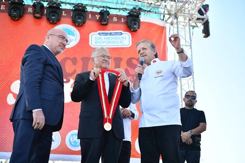 Başkan Büyükkılıç’a, Gastronomi Günleri’nde “Duayen” Ödülü