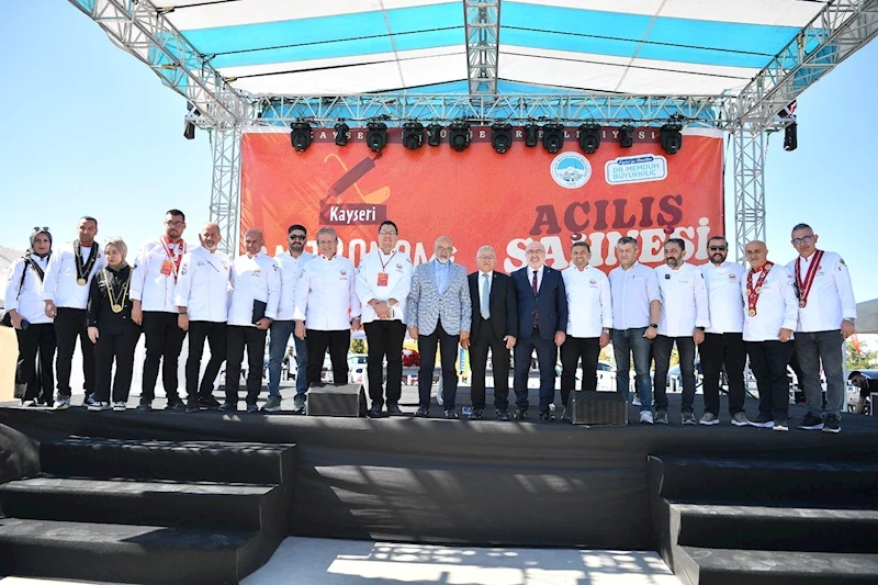 Başkan Büyükkılıç, Lezzetin Gününde Gastronomi Paneli’ne Katıldı