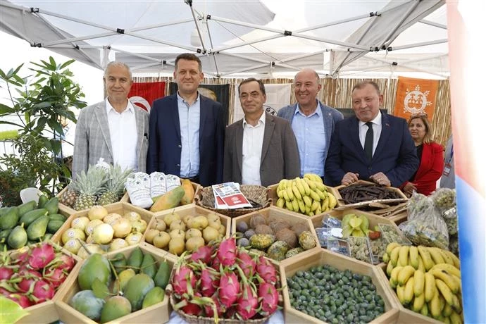 3. ALANYA TROPİKAL MEYVE FESTİVALİ RENKLİ GÖRÜNTÜLERLE BAŞLADI