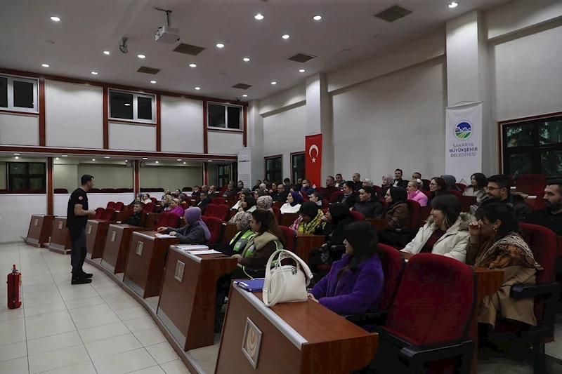 Büyükşehir ekiplerine ateşe müdahale eğitimi