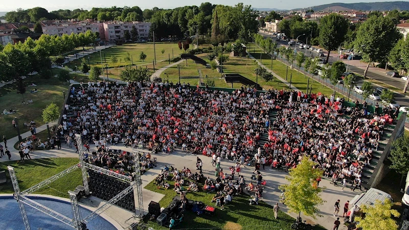 Sakarya tarihi heyecanı Büyükşehir’in dev ekranı önünde yaşayacak