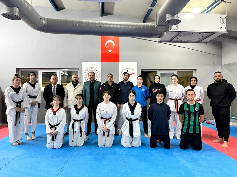 Büyükşehir’in kick boks ve taekwondocuları şampiyonada ter dökecek