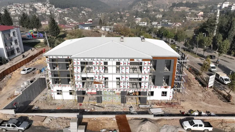 Pınarbaşı Millet Konağı inşaatında sona yaklaşıldı