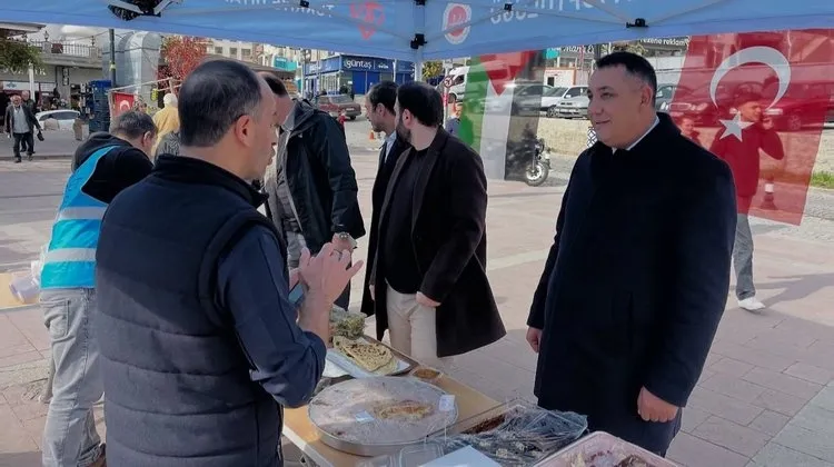 Gümüşhane Belediye Başkanı, İl Müftülüğünün Filistin Yararına Düzenlediği Kermese Katıldı