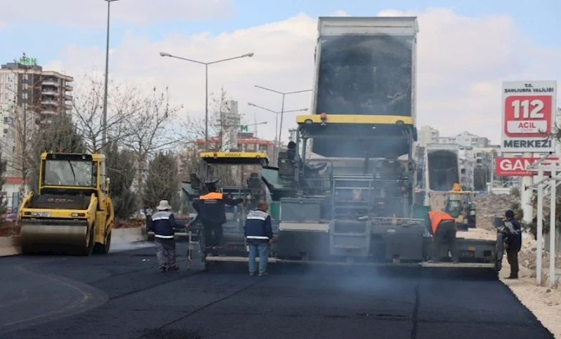 MAŞUK TOKİ YOLU’NDA ASFALT SERİMİ ÇALIŞMALARI HIZLA DEVAM EDİYOR