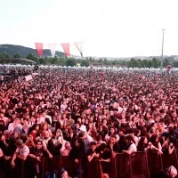 Bursa’da 19 Mayıs coşkusu ‘Mor ve Ötesi’ ile zirve yaptı