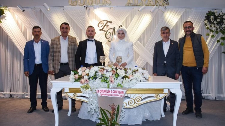 BAŞKANIMIZ, MERYEM UYGUR VE EMRAH BAL KARDEŞLERİMİZİN DÜĞÜN MERASİMLERİNE KATILIM SAĞLADI