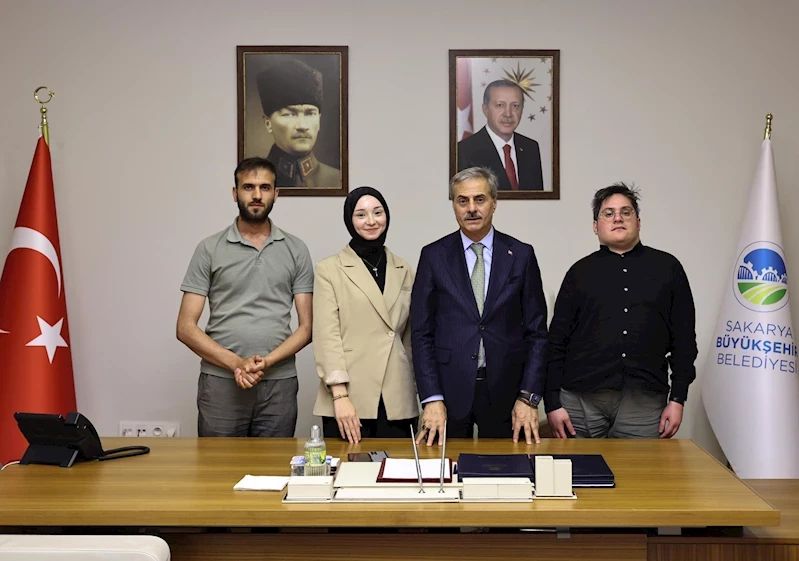 “Milletimize ve memleketimize hizmet sorumluluğu ile hareket ediyoruz”