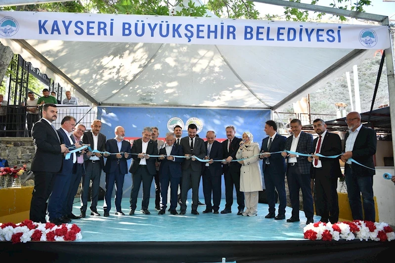 Başkan Büyükkılıç’a “Yol” Teşekkürü: “Yağ Gibi Asfalt Döktüler”