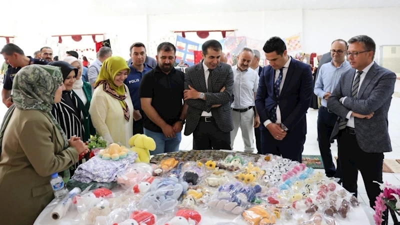 Emeğin Sanata Dönüştüğü Sergi; İlçelerde KAMEK Rüzgârı