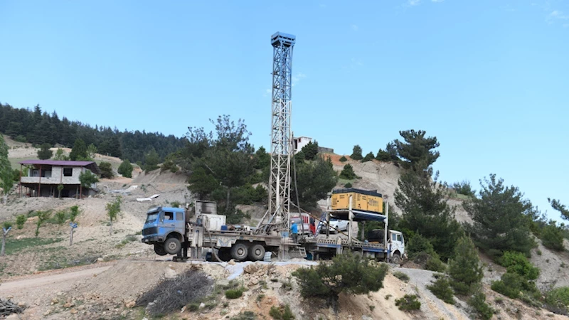 Büyükşehir 21 Mahalledeki Köy Evleri İçin Yeni İçmesuyu Altyapısı İnşa Ediyor