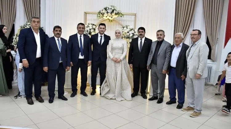 BAŞKANIMIZ, SEDANUR DOLAN VE MUHAMMED KILIÇ KARDEŞLERİMİZİN DÜĞÜN MERASİMLERİNE KATILDI
